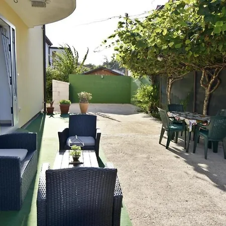 Moderne In Mit Offener Terrasse *